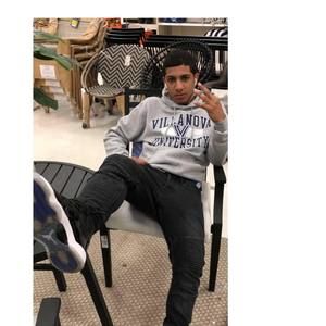 Meet your Posher, Jay